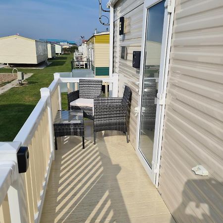 Apartamento 8 Berth Eastgate Fantasy Island Ingoldmells Exterior foto