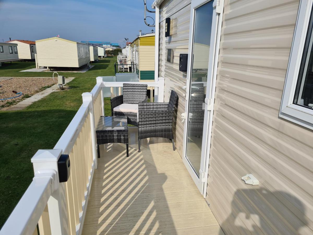 Apartamento 8 Berth Eastgate Fantasy Island Ingoldmells Exterior foto