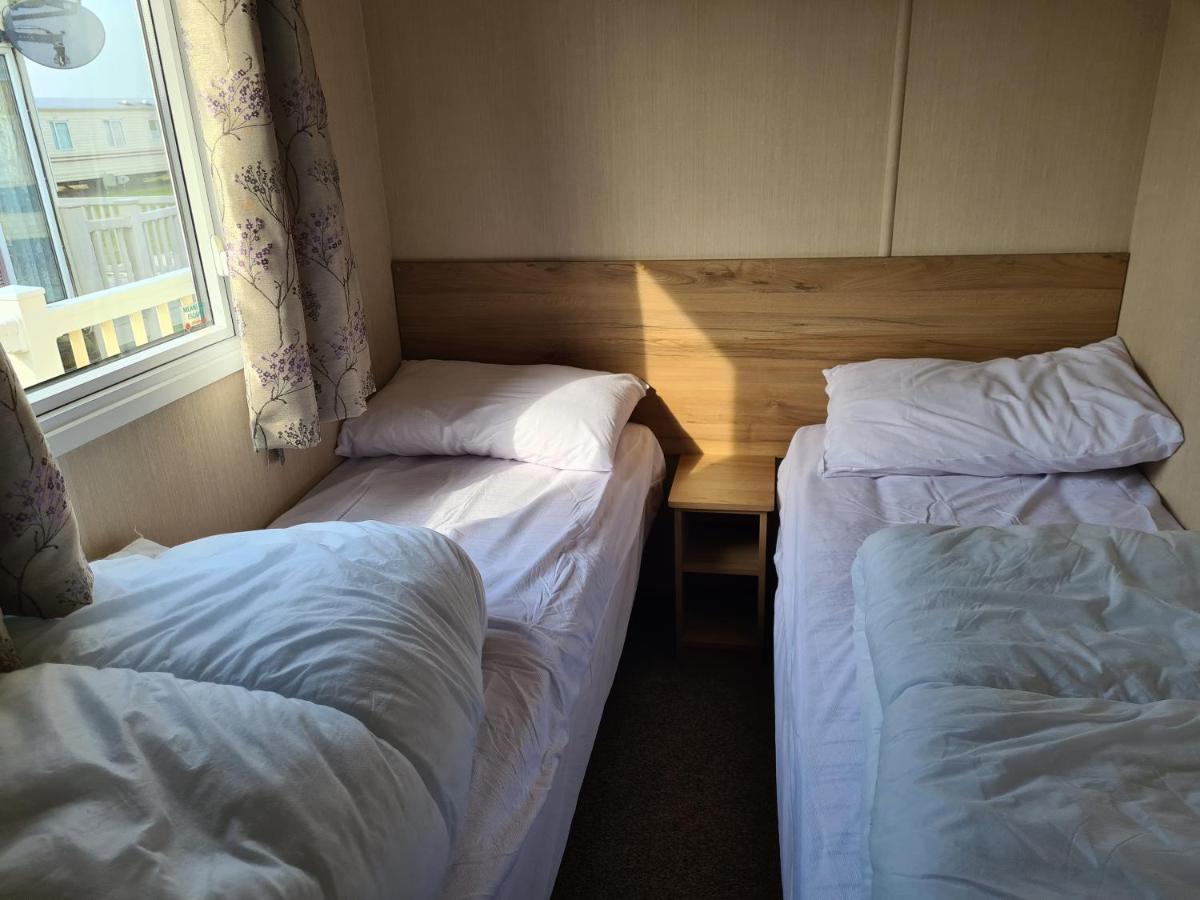 Apartamento 8 Berth Eastgate Fantasy Island Ingoldmells Exterior foto