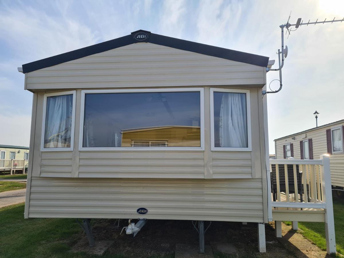 Apartamento 8 Berth Eastgate Fantasy Island Ingoldmells Exterior foto